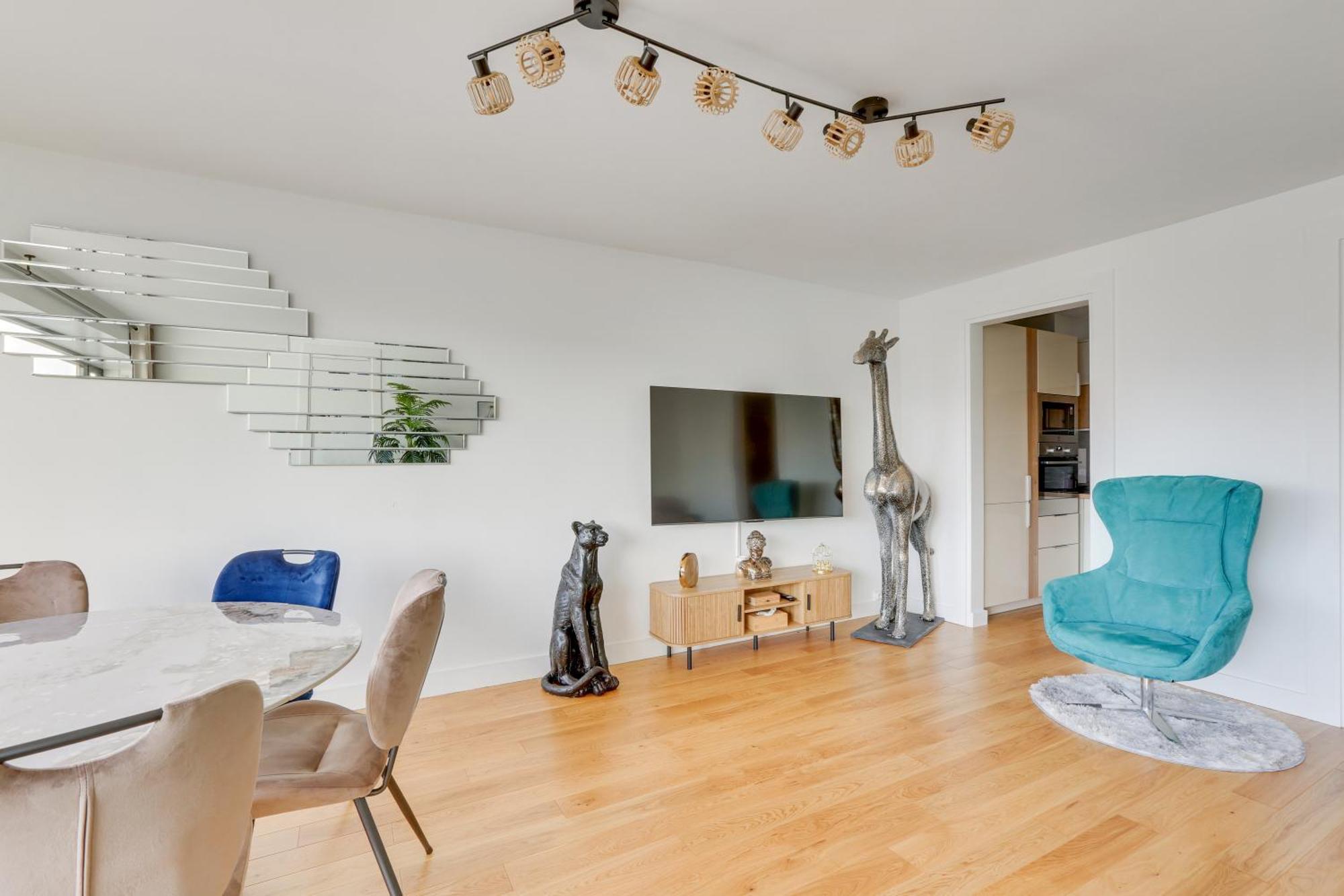 Paris Luxury Apartment 75M2 With Eiffel Tower View, 1 Min Metro, Parking 外观 照片
